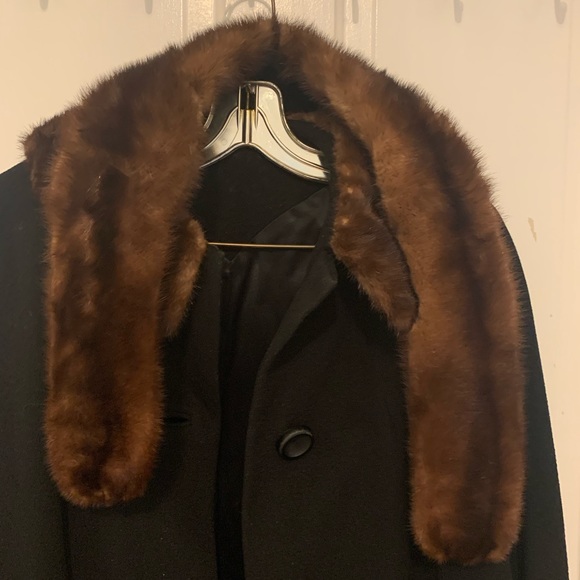 Parkmoor New York Black Wool Coat w Brown Fur Collar and Cuffs - Picture 2 of 11